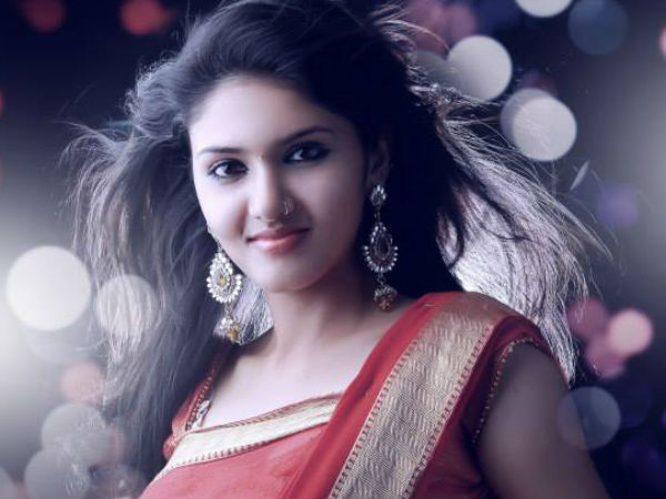 തെരുവില്‍ കുരക്കുന്ന പട്ടികള്‍