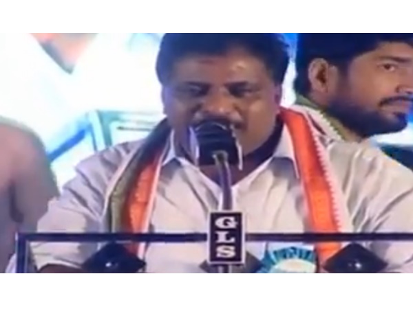 ഓടരുതെന്ന് നേതാക്കൾ