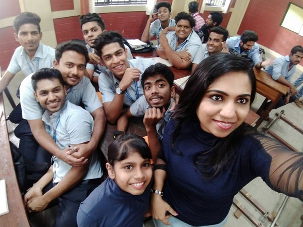 പരസ്യപ്പെടുത്തി