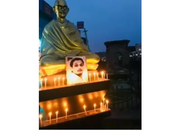 മുഖ്യമന്ത്രിക്ക് പരാതി 