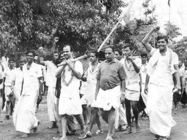 പെട്ടെന്നുള്ള എകെജി സ്നേഹം