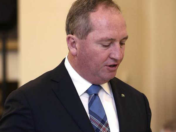 ജോയ്സി വീണ്ടും പ്രതിക്കൂട്ടില് ജോയ്സി വീണ്ടും പ്രതിക്കൂട്ടില്