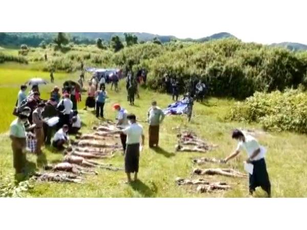 മഴപെയ്തപ്പോള്‍ മൃതദേഹങ്ങള്‍ പുറത്തായി