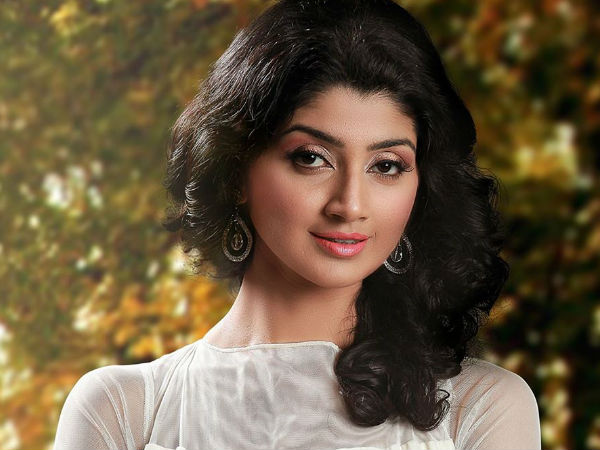 മഞ്ജുവിന് പിന്നാലെ