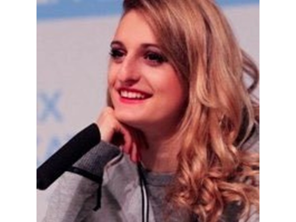 ടിവിയില് ലൈവ്? ടിവിയില് ലൈവ്?