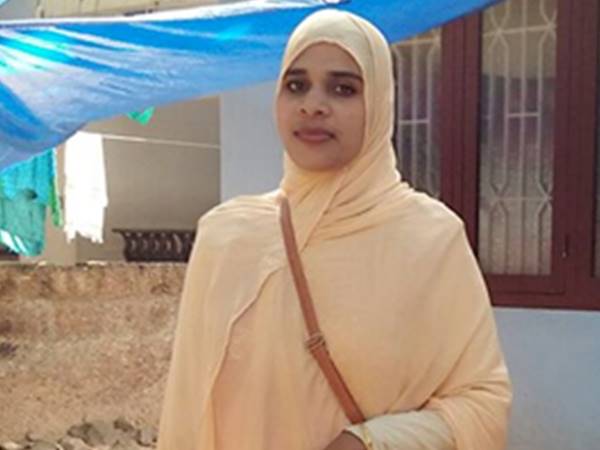 സംഘപരിവാറാക്കുന്നു