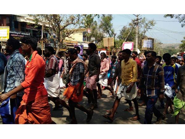 ജനങ്ങൾ നിയമം കൈയ്യിലെടുക്കരുത്