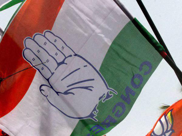 പോലീസ് കസ്റ്റഡിയിൽ