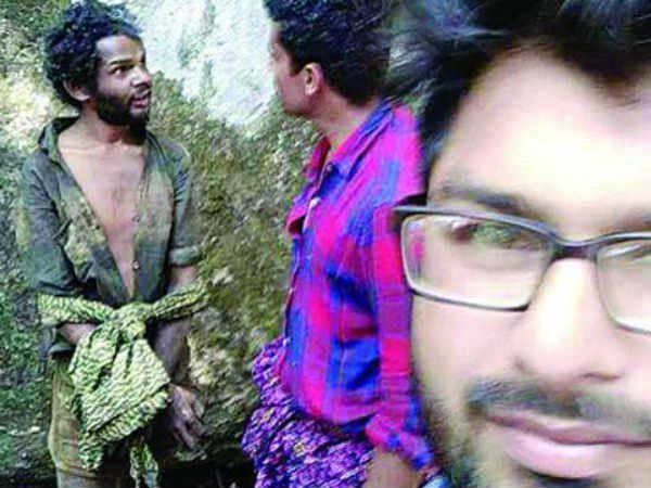 രണ്ടിടത്ത് പ്രതിഷേധം രണ്ടിടത്ത് പ്രതിഷേധം