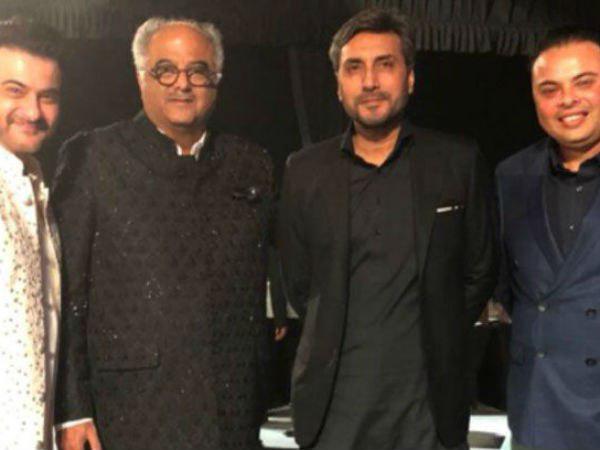 പ്രിയതമയ്ക്കൊപ്പം പ്രിയതമയ്ക്കൊപ്പം