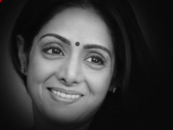 പോലീസ് അകമ്പടിയില്‍