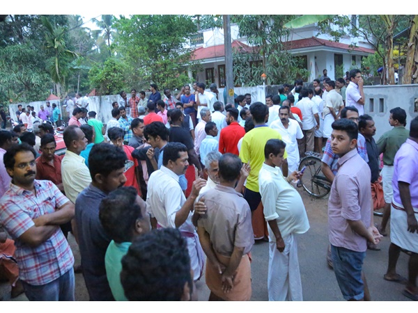  നേരിടാൻ...