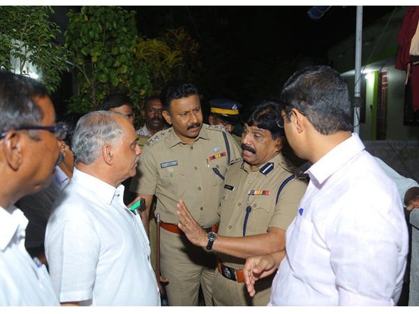 തിരക്കിയെത്തി...