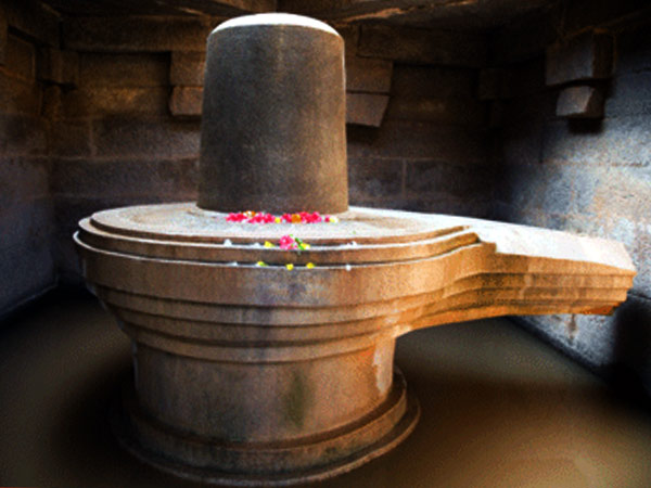 ലിംഗ പൂജ പ്രധാനം