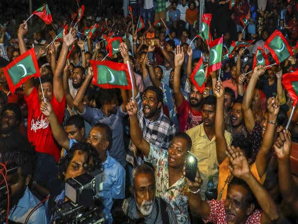 ഇന്ത്യക്കാർക്ക് ജാഗ്രതാ നിർദേശം