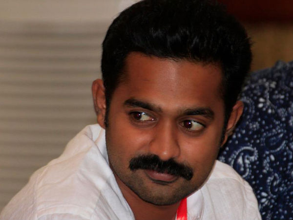 ആസിഫലയുടെ ചായക്കട