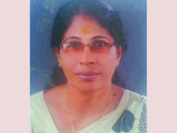 കോൺക്രീറ്റിട്ട് ഉറപ്പിച്ച നിലയിൽ