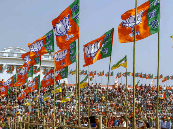 പണാധിപത്യത്തില്‍