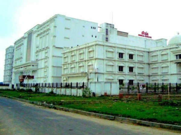 41 വസ്തുവകകള്‍