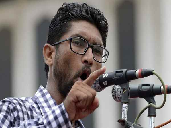 രാജീവ് ഗാന്ധിയുടെ പ്രതിമ തകർത്തിരുന്നു