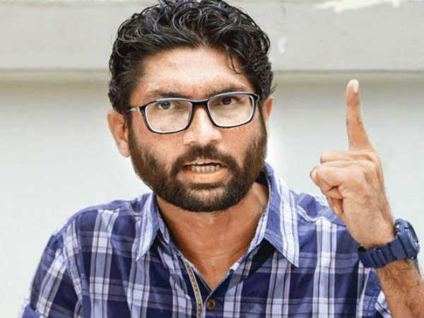 ലെനിന്റെ പ്രതിമ തകർത്തു