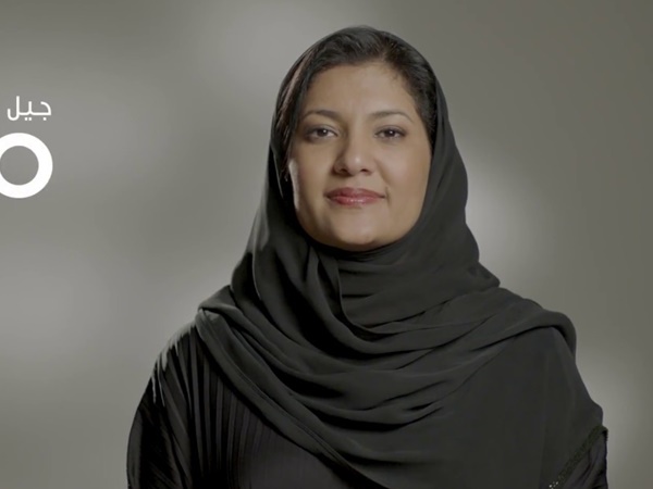 സ്വന്തം വീട്ടില്‍