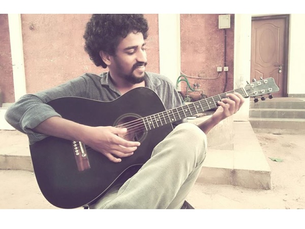 അവര്‍ അങ്ങനെയെങ്കിലും പുസ്തകം വായിക്കട്ടേ