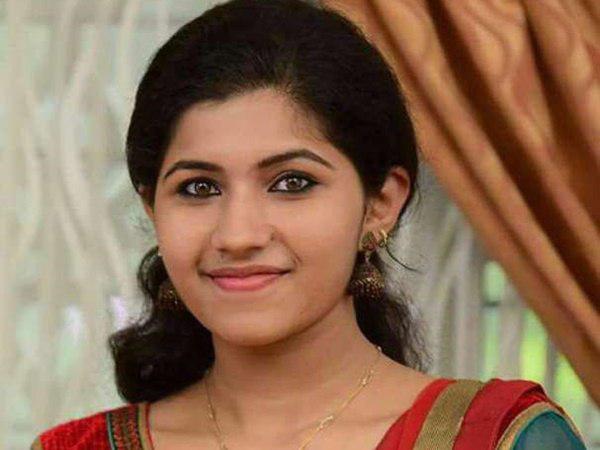 ഫോണും വാച്ചും ബാഗുമെവിടെ ഫോണും വാച്ചും ബാഗുമെവിടെ