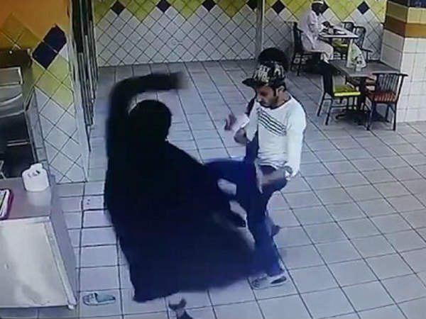 തിരിച്ചും ചവിട്ടുന്നു