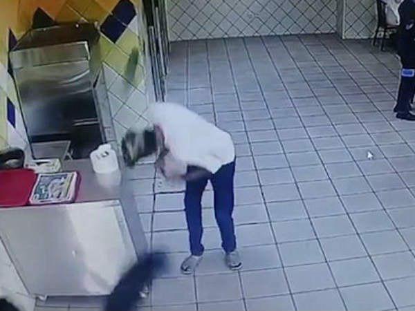 ലൈവ്‌ലീക്ക്