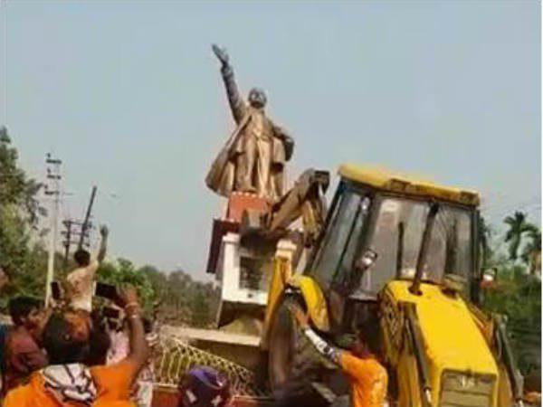 വ്യാപക അക്രമം