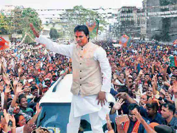 നിയന്ത്രിക്കാന്‍ പറ്റുന്നില്ല