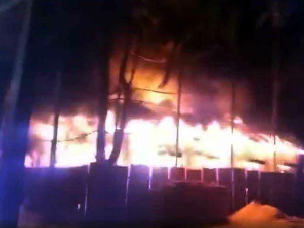 സിപിഎം ഓഫീസുകള്‍ നശിപ്പിച്ചു