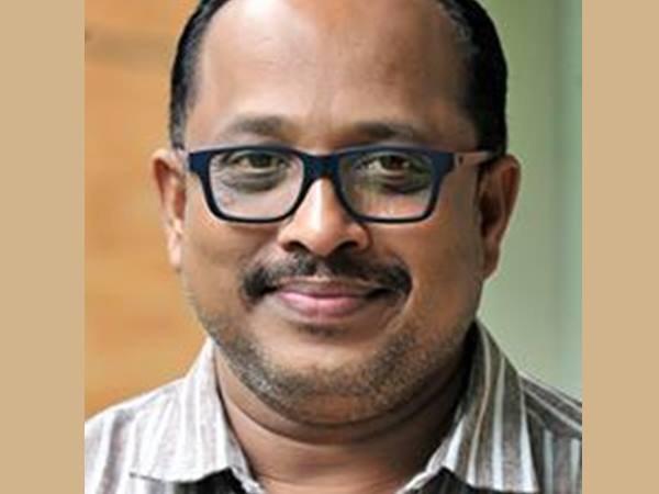 അമാനവ, ആക്രി, അനാക്രി അത്ഭുത ജീവികൾ