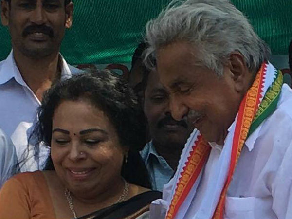 കോൺഗ്രസിൽ നിന്ന് പുറത്തേക്ക്... കോൺഗ്രസിൽ നിന്ന് പുറത്തേക്ക്...