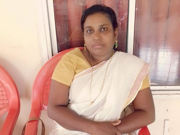 ശവം പച്ചയ്ക്ക് തിന്നൂ