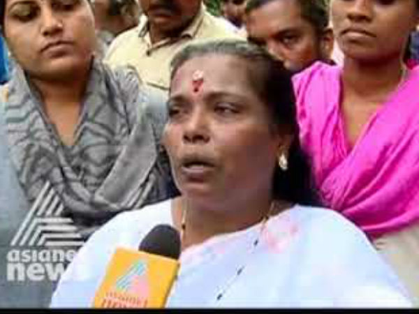 ഏത് വേഷമാണ് ധരിക്കേണ്ടത്...