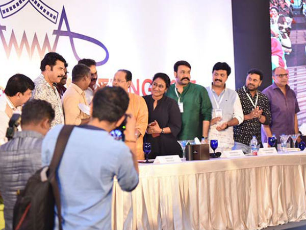 അമ്മയുടെ ഇരട്ടത്താപ്പ്