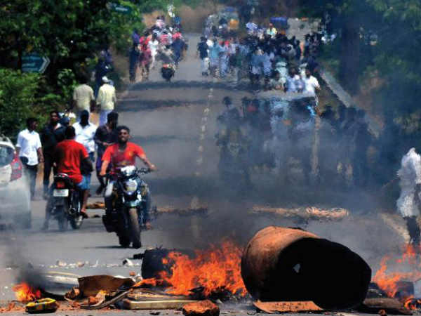  അമ്പലവും പള്ളിയും