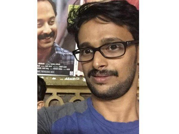 ഇത്തിരിയോളം ചോര മാത്രം