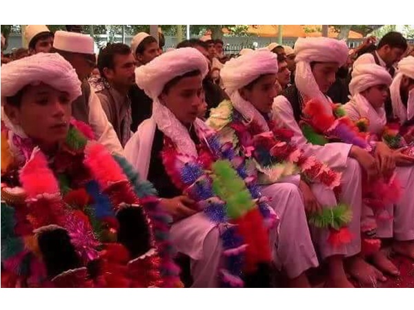 ബോംബാക്രമണം സമ്മാനദാന ചടങ്ങിനിടെ