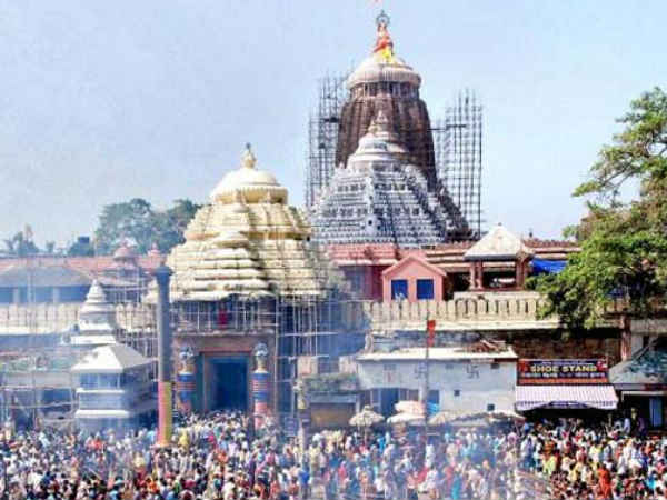 ഒരേ വസ്ത്രം