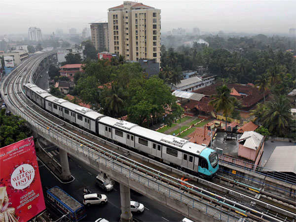 മെട്രോ കുലുങ്ങില്ലെന്ന്