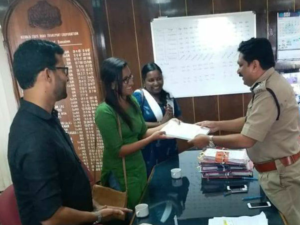 സങ്കടം സഹിക്കാൻ വയ്യാതെ...