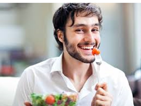 ഉറക്കം കുറവ് എന്നാൽ ഉന്മേഷവാൻ