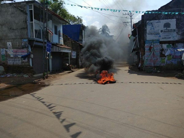 രാഷ്ട്രീയയ പാർട്ടികളുടെ പിന്തുണയില്ല