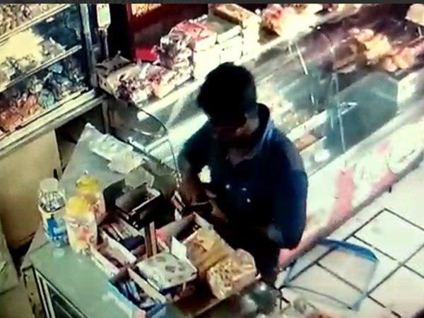  നിരോധനാജ്ഞ തുടരുന്നു...