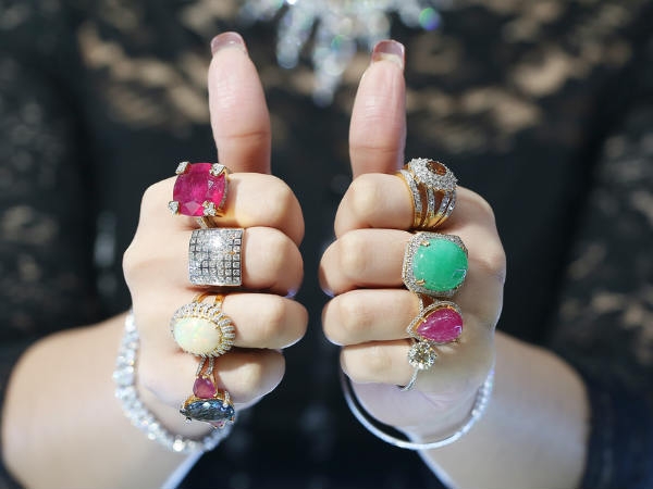 ചതുരാകൃതിയിലുള്ള അഗ്രഭാഗം, ഇടുപ്പുള്ള പെരുവിരൽ