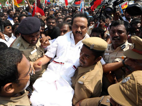 ഡിഎംകെ...