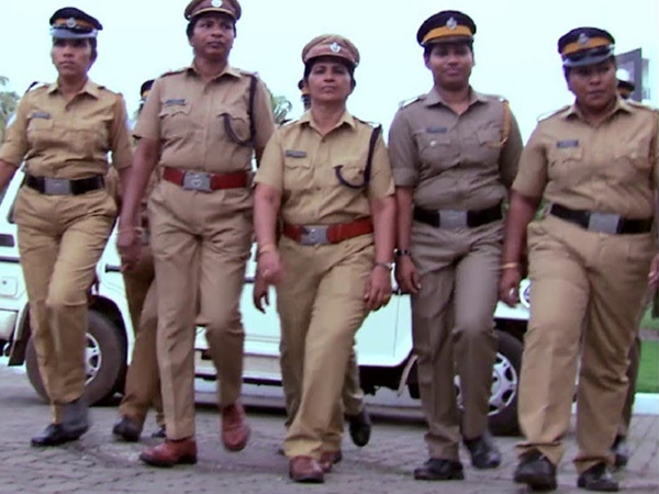 കൂട്ട സ്ഥലം മാറ്റം